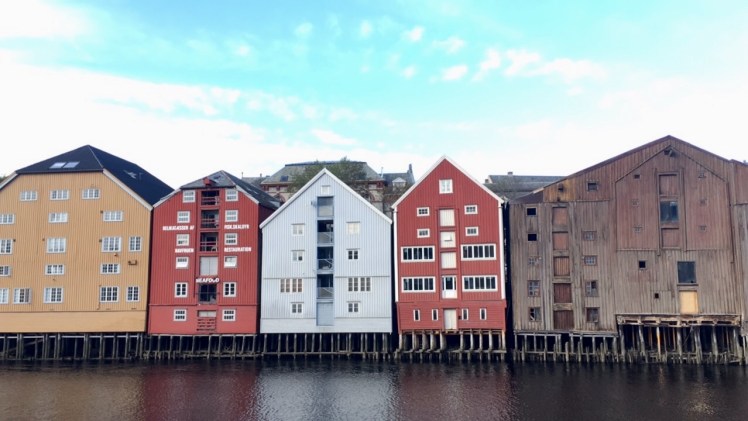 1BDE91A0-5111-4D55-9912-716D6262E6CE