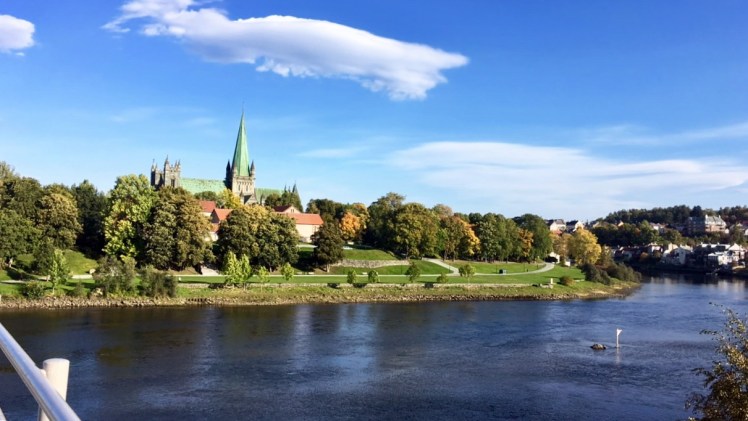 29E95E5E-7ACA-423F-86A4-3D714D84C38A