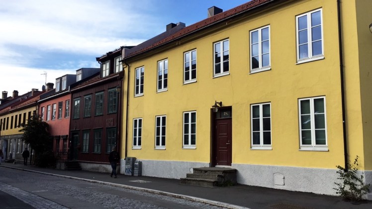 C6D90A9C-B060-4533-9EC4-48AAA0FC27C1